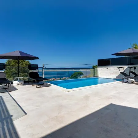 Zara Villa *
