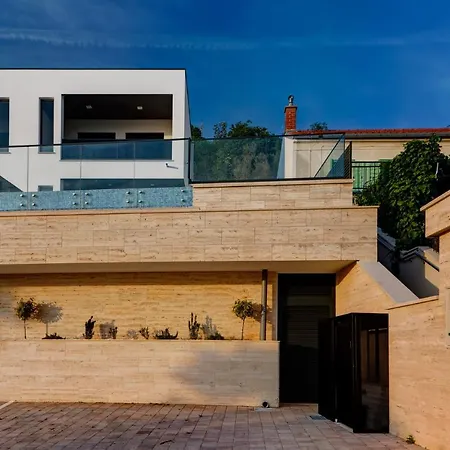 Villa Zara