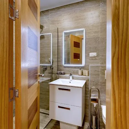 Zara Villa