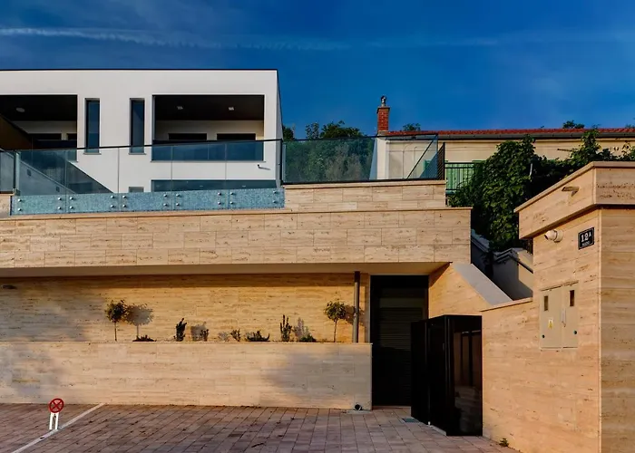 Villa Zara